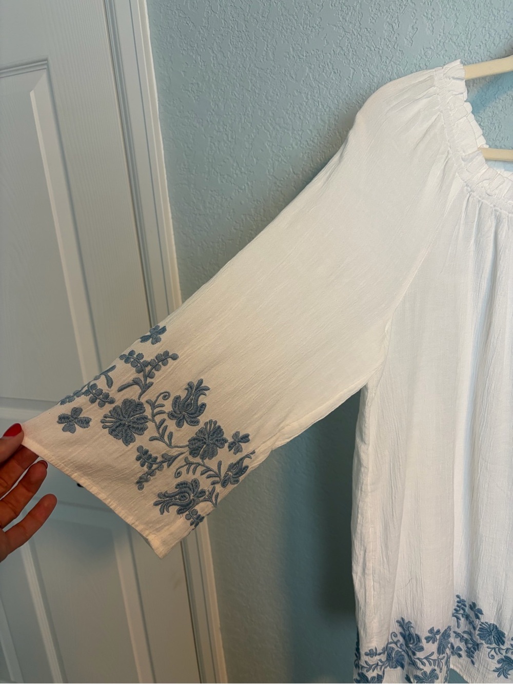 J. Jill White Embroidered Tunic Dress Blue Floral Boho Cover Up Cotten Blend - Picture 2 of 9